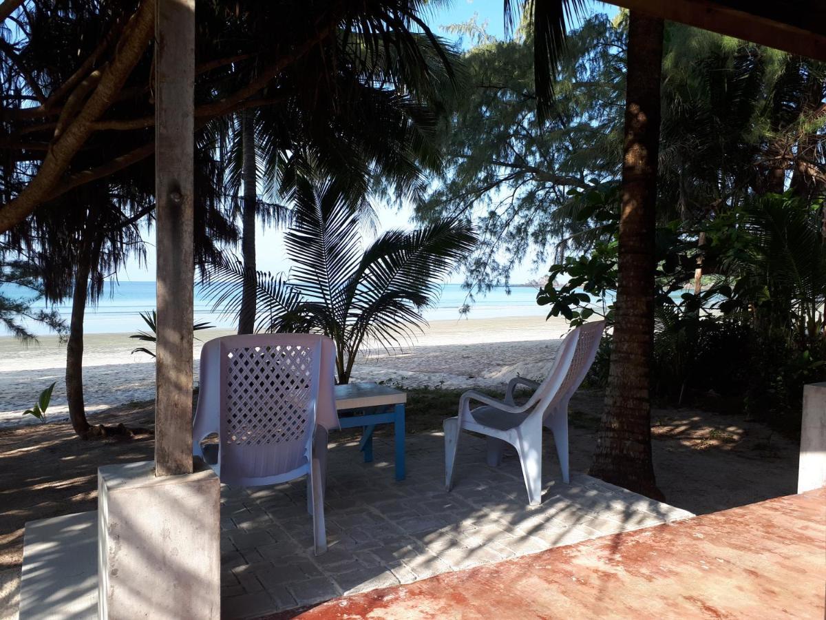 Hotel Phayam Friends Koh Phayam Exteriér fotografie